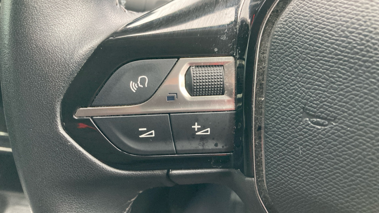 Peugeot 2008 1.2 PureTech Allure Premium 5dr Petrol Estate